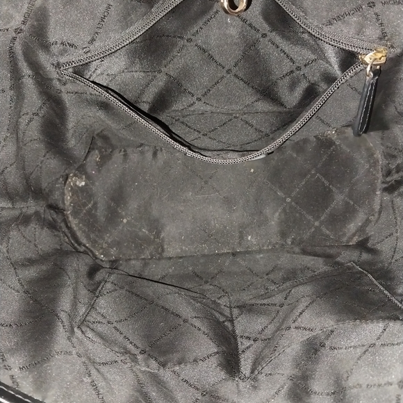 Micheal Kors large bag black - Picture 3 of 3